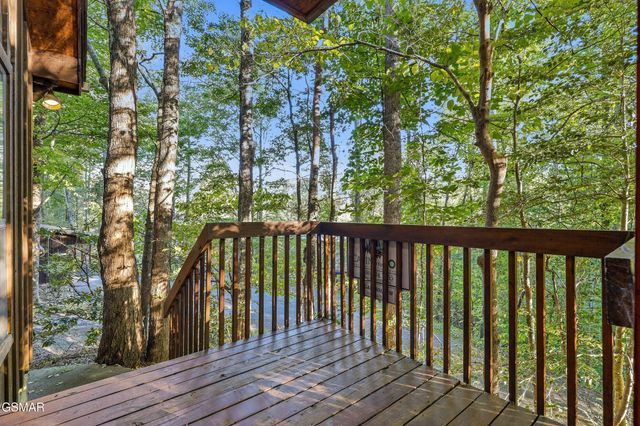 507 Eagle Trail, Gatlinburg, TN 37738