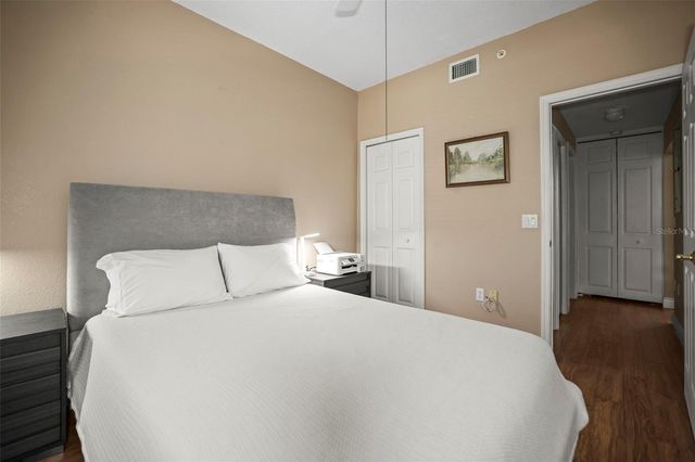 5 ISLAND PARK PLACE 206, Dunedin, FL 34698