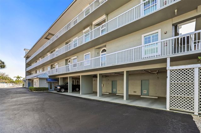 5 ISLAND PARK PLACE 206, Dunedin, FL 34698