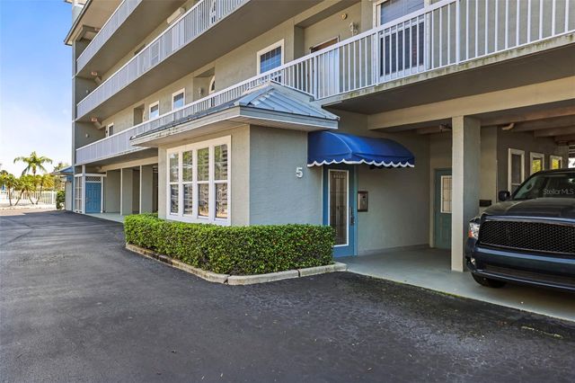 5 ISLAND PARK PLACE 206, Dunedin, FL 34698