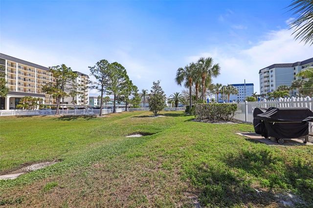5 ISLAND PARK PLACE 206, Dunedin, FL 34698
