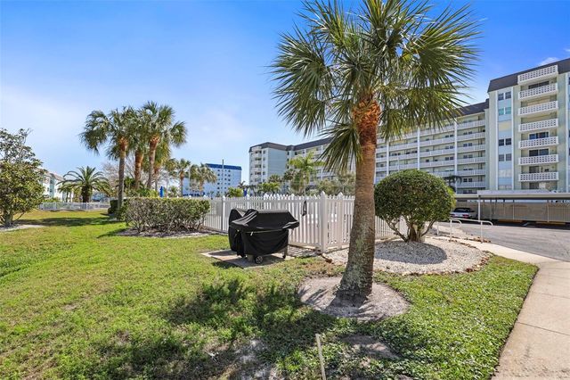 5 ISLAND PARK PLACE 206, Dunedin, FL 34698