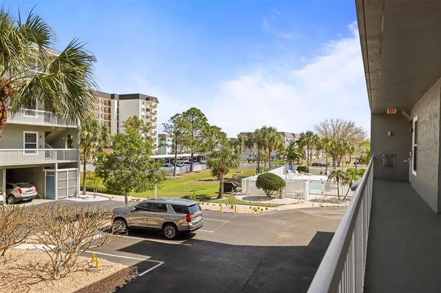 5 ISLAND PARK PLACE 206, Dunedin, FL 34698