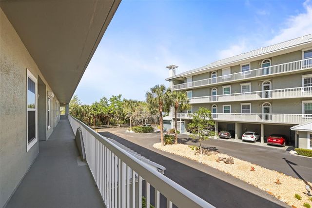 5 ISLAND PARK PLACE 206, Dunedin, FL 34698