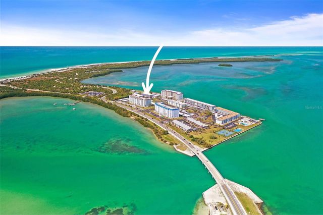 5 ISLAND PARK PLACE 206, Dunedin, FL 34698