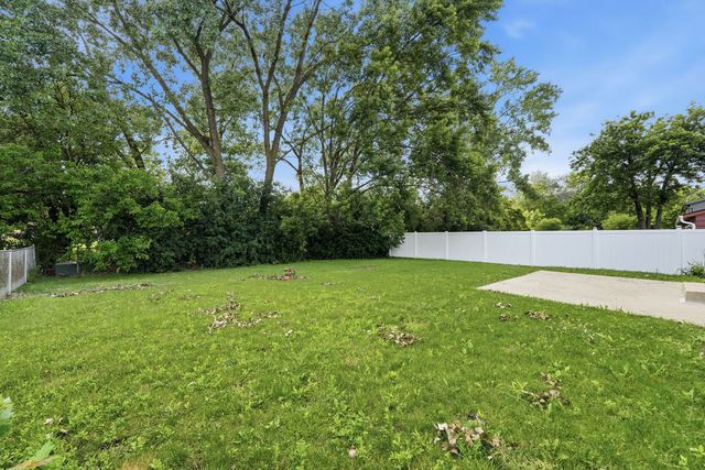 17690 HILLCREST Drive, Country Club Hills, IL 60478