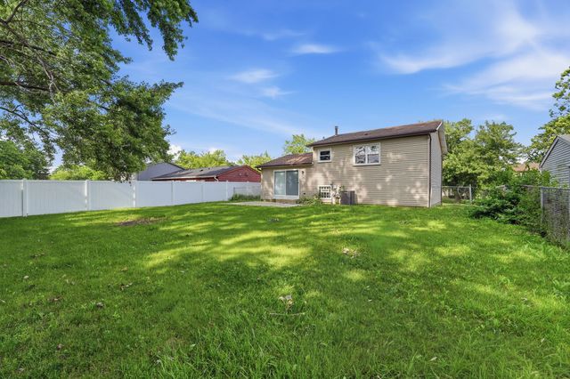 17690 HILLCREST Drive, Country Club Hills, IL 60478