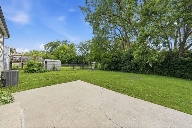 17690 HILLCREST Drive, Country Club Hills, IL 60478