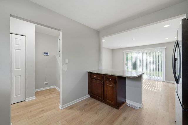 17690 HILLCREST Drive, Country Club Hills, IL 60478