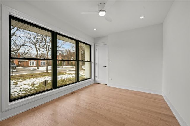 1207 Hoffman Avenue, Park Ridge, IL 60068