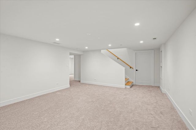 1207 Hoffman Avenue, Park Ridge, IL 60068