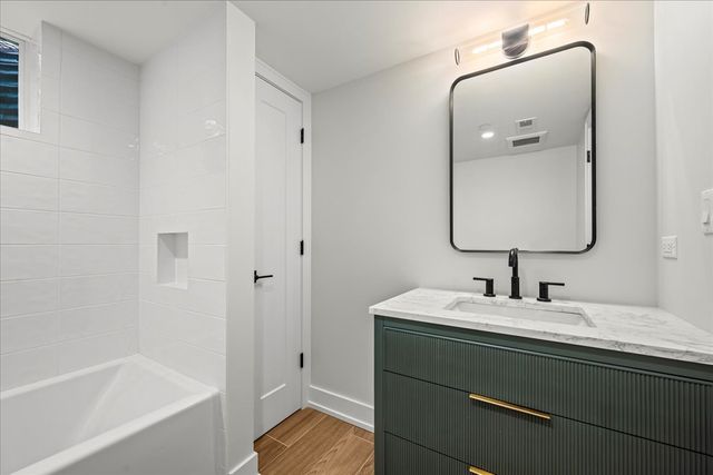 1207 Hoffman Avenue, Park Ridge, IL 60068