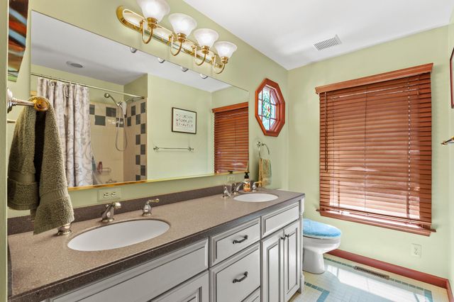 322 LAKE CAROLINE DR, Ruther Glen, VA 22546