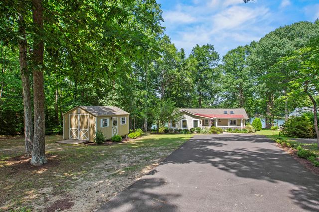 322 LAKE CAROLINE DR, Ruther Glen, VA 22546