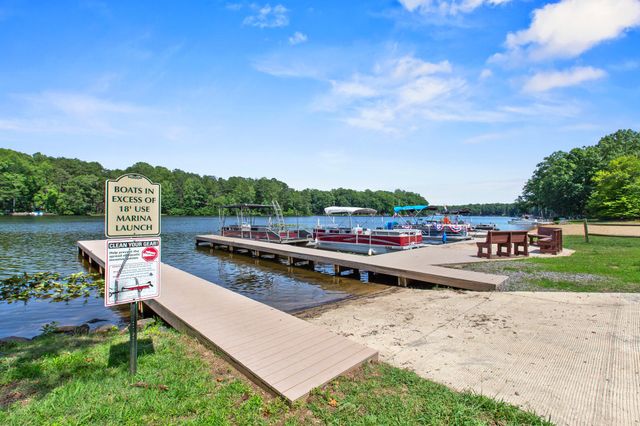 322 LAKE CAROLINE DR, Ruther Glen, VA 22546