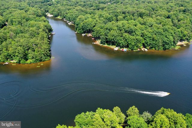 322 LAKE CAROLINE DR, Ruther Glen, VA 22546
