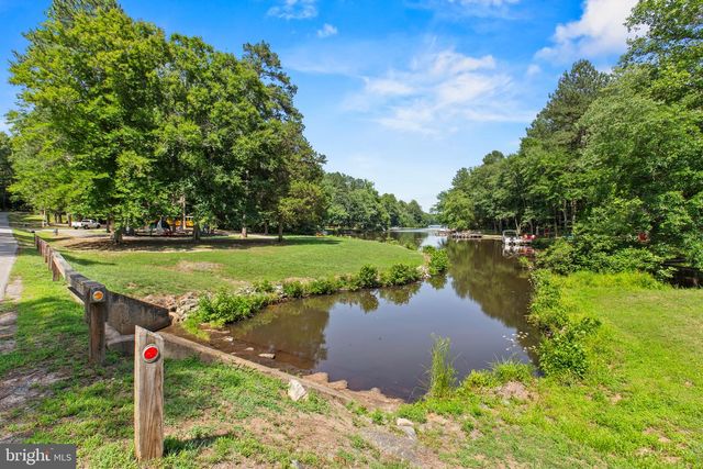 322 LAKE CAROLINE DR, Ruther Glen, VA 22546