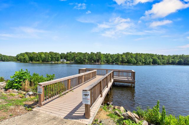 322 LAKE CAROLINE DR, Ruther Glen, VA 22546