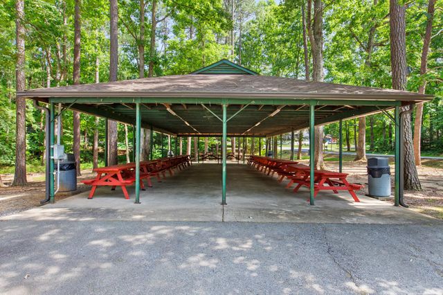 322 LAKE CAROLINE DR, Ruther Glen, VA 22546
