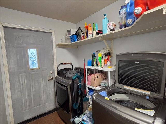 811 W Falcon Avenue, Pharr, TX 78577