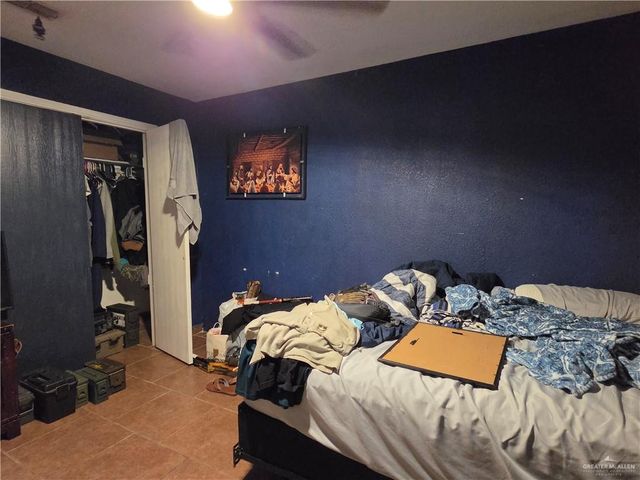 811 W Falcon Avenue, Pharr, TX 78577