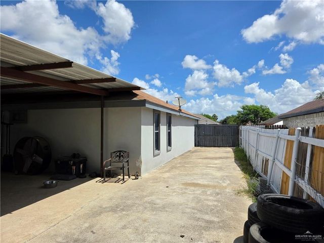 811 W Falcon Avenue, Pharr, TX 78577