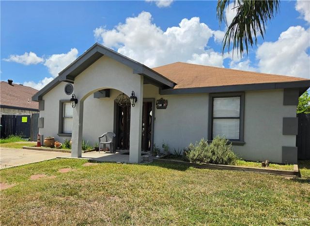 811 W Falcon Avenue, Pharr, TX 78577