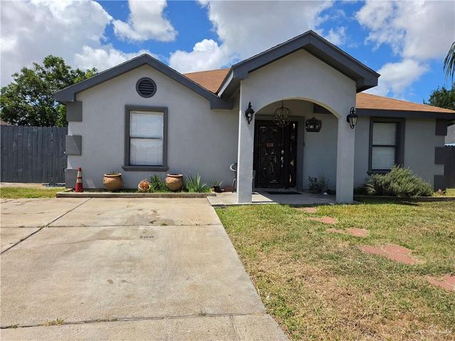 811 W Falcon Avenue, Pharr, TX 78577