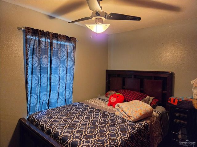 811 W Falcon Avenue, Pharr, TX 78577