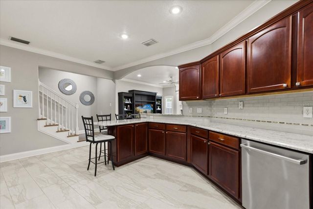 512 CLARENDON AVENUE, Winter Park, FL 32789