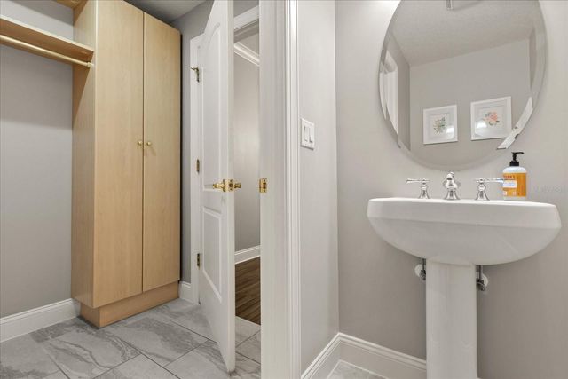 512 CLARENDON AVENUE, Winter Park, FL 32789