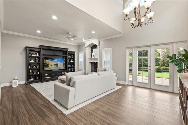 512 CLARENDON AVENUE, Winter Park, FL 32789