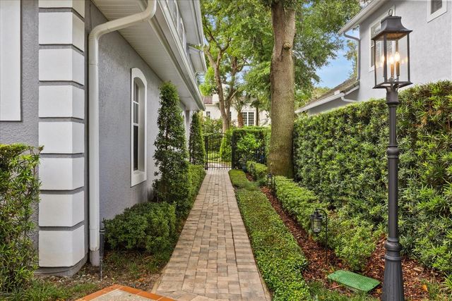 512 CLARENDON AVENUE, Winter Park, FL 32789