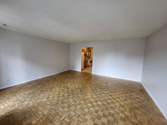 44 Washington St. 206, Brookline, MA 02445