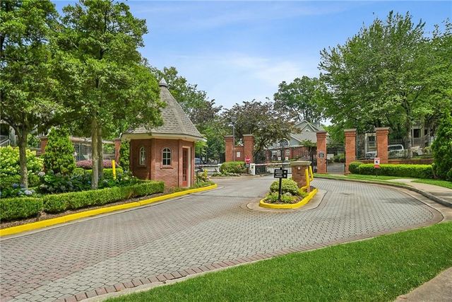 404 Mcgill Place NE, Atlanta, GA 30312