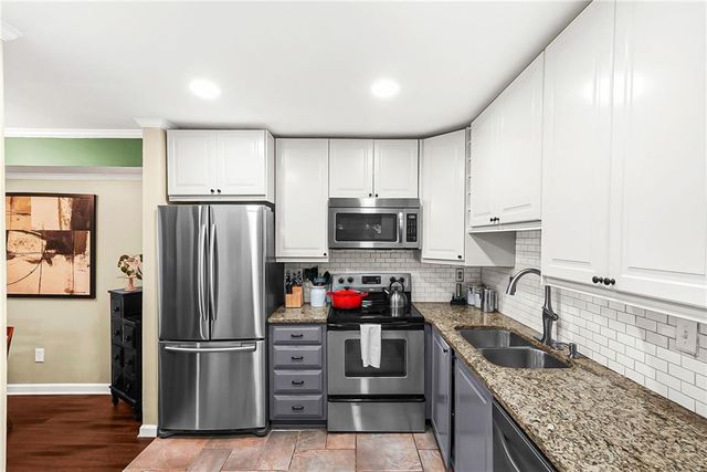 404 Mcgill Place NE, Atlanta, GA 30312