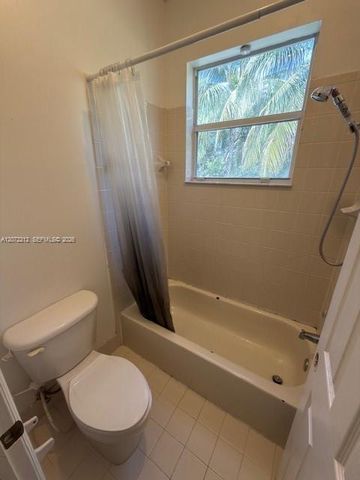 2245 NE 42nd Avenue, Homestead, FL 33033