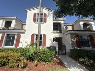 2245 NE 42nd Avenue, Homestead, FL 33033