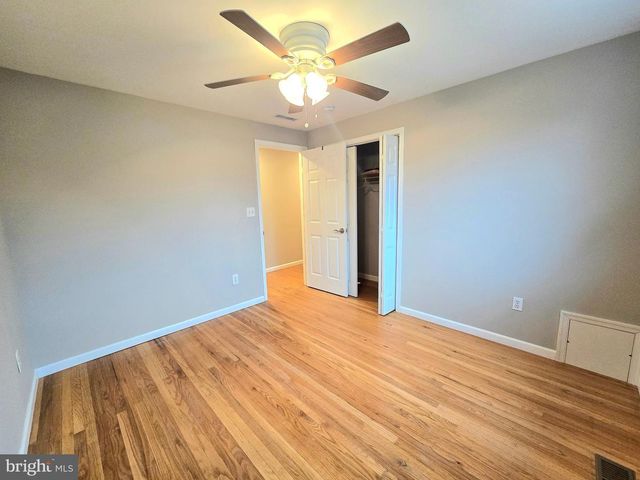 4 ANVIL CT, Cherry Hill, NJ 08003