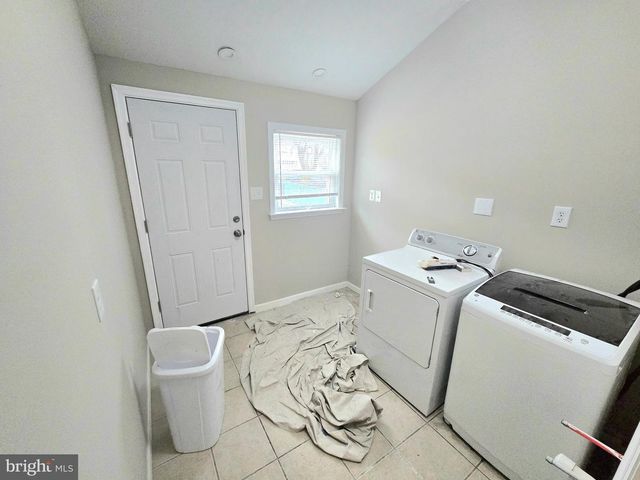 4 ANVIL CT, Cherry Hill, NJ 08003