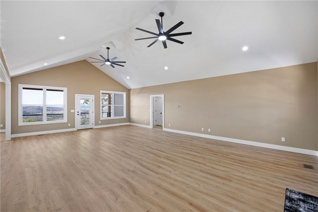 3350 Crow Mountain Road, Russellville, AR 72802