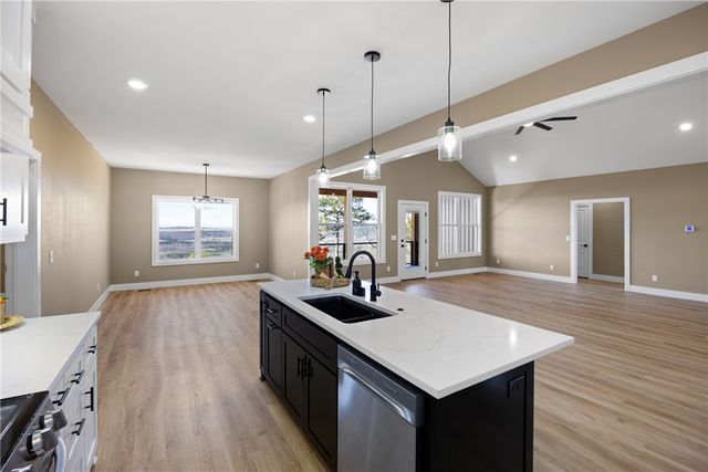 3350 Crow Mountain Road, Russellville, AR 72802