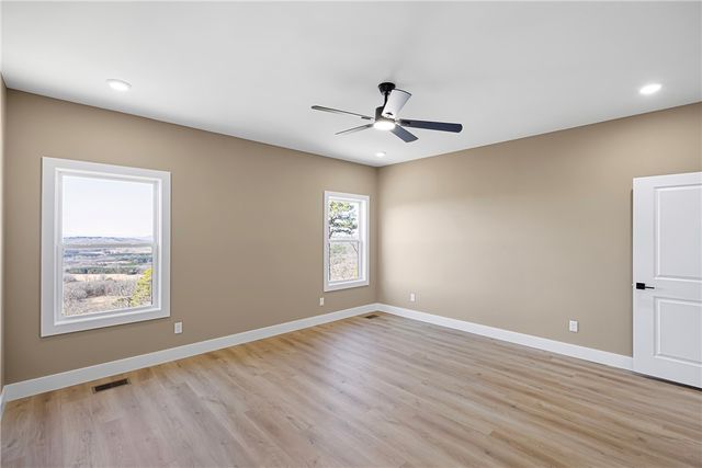 3350 Crow Mountain Road, Russellville, AR 72802