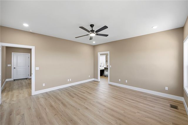 3350 Crow Mountain Road, Russellville, AR 72802