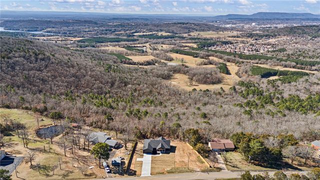 3350 Crow Mountain Road, Russellville, AR 72802