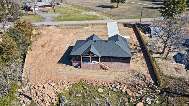 3350 Crow Mountain Road, Russellville, AR 72802
