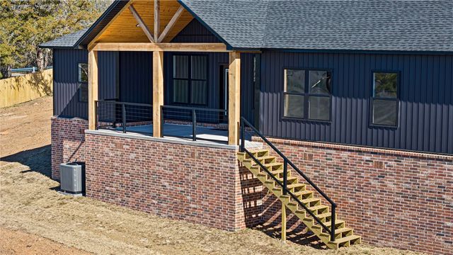 3350 Crow Mountain Road, Russellville, AR 72802