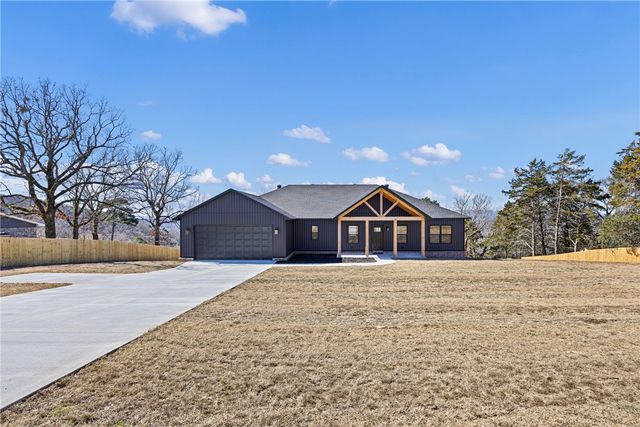 3350 Crow Mountain Road, Russellville, AR 72802