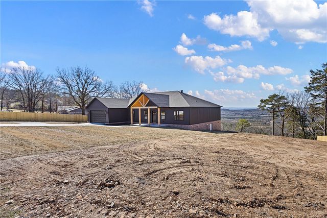 3350 Crow Mountain Road, Russellville, AR 72802