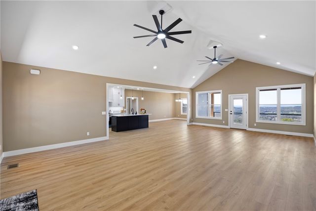 3350 Crow Mountain Road, Russellville, AR 72802